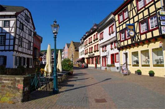 移民<a style='color:#268bd1;cursor:pointer;' href='/frqz.html'>德國(guó)法人簽證</a>適宜人群您都了解多少? <a style='color:#268bd1;cursor:pointer;' href='/'>移民德國(guó)</a>法人簽證適宜人群您都了解多少?