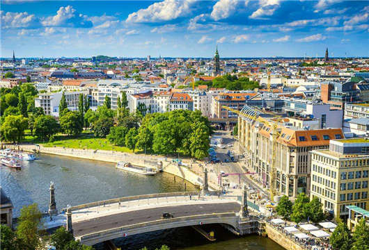 <a style='color:#268bd1;cursor:pointer;' href='/jyyl.html'>德國教育</a>研究需要各方強大伙伴的共同努力 德國教育研究需要各方強大伙伴的共同努力