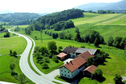 <a style='color:#268bd1;cursor:pointer;' href='/'>德國移民</a>政策改革，工作移民、費用介紹