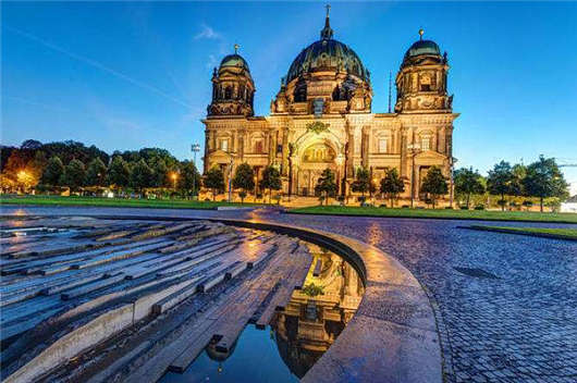 <a style='color:#268bd1;cursor:pointer;' href='/'>德國移民</a>,你一定要知道這所柏林最古老的學院 德國移民,你一定要知道這所柏林最古老的學院